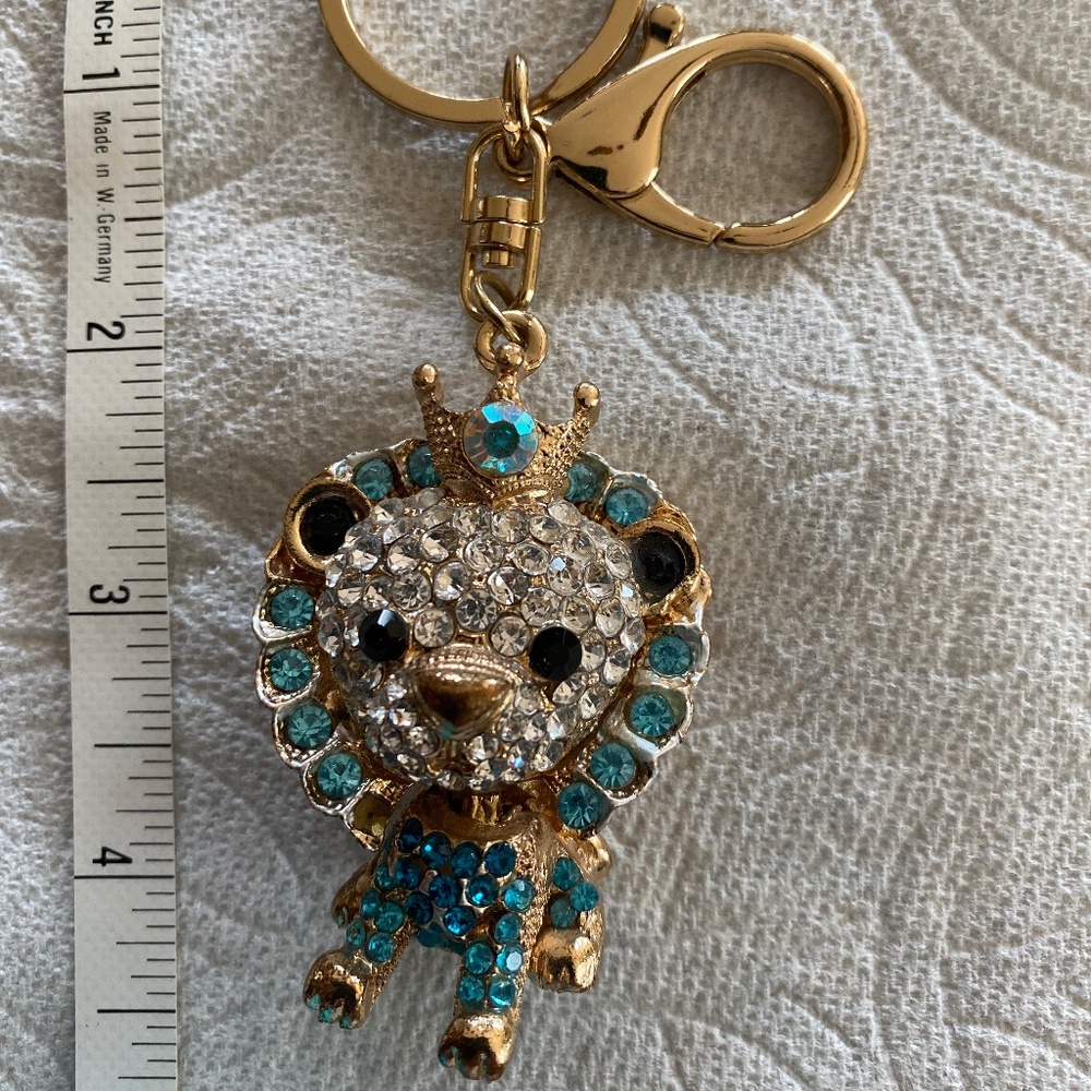 Sparkling Lion Keychain Purse Charm with Crown